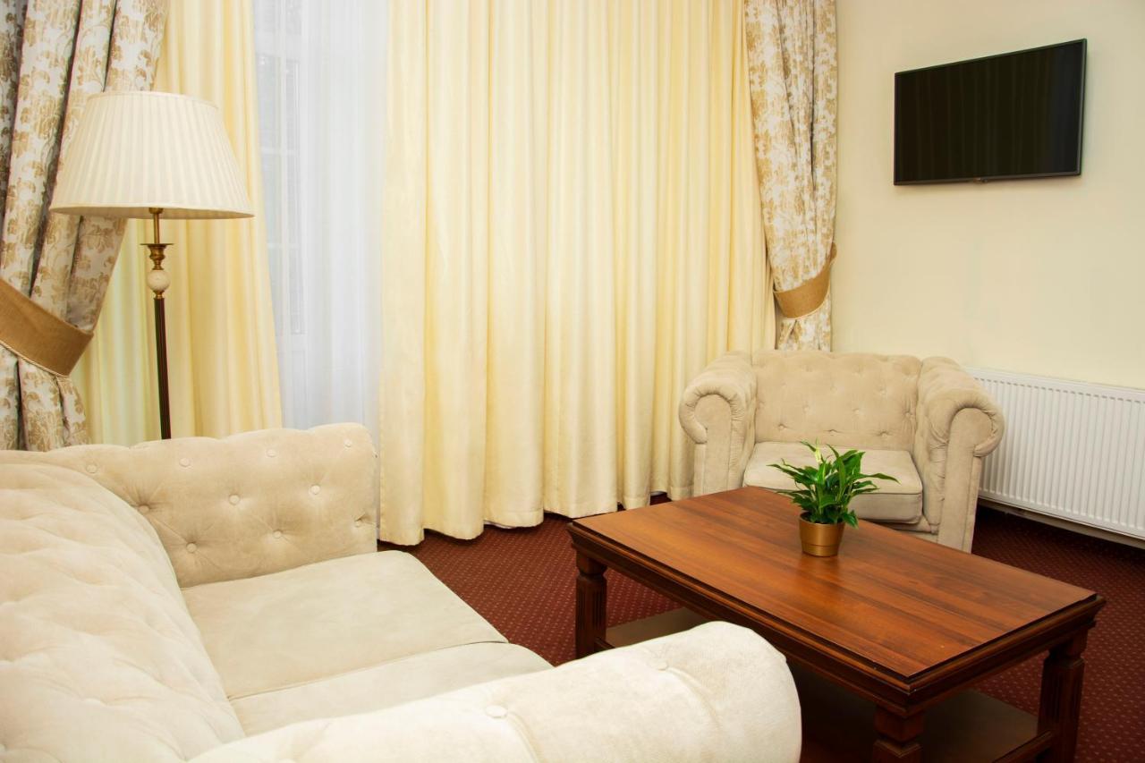Bed and Breakfast Savoy Spała Exteriér fotografie
