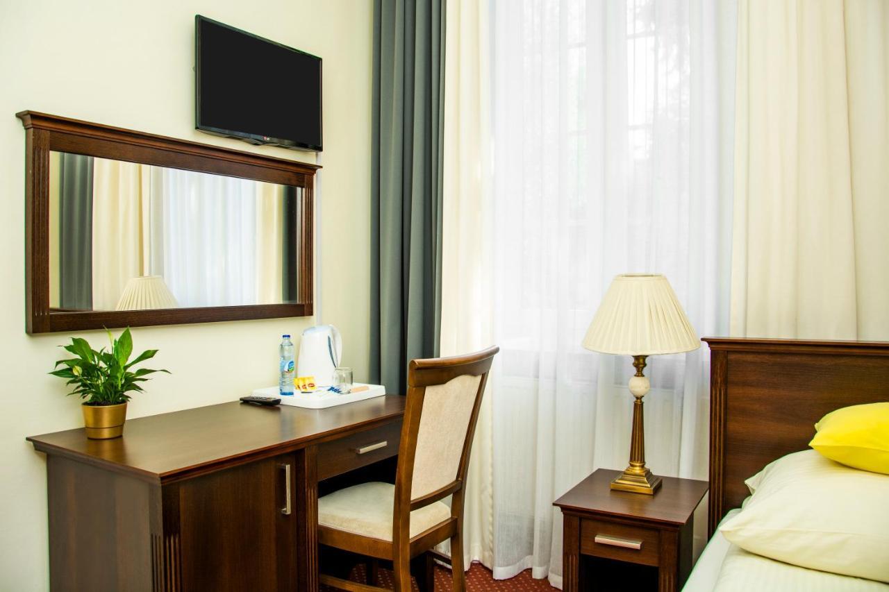Bed and Breakfast Savoy Spała Exteriér fotografie