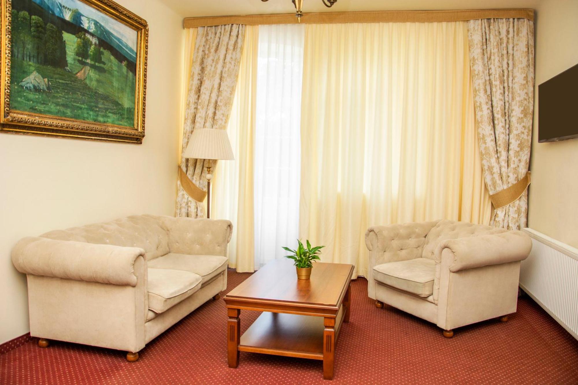 Bed and Breakfast Savoy Spała Exteriér fotografie