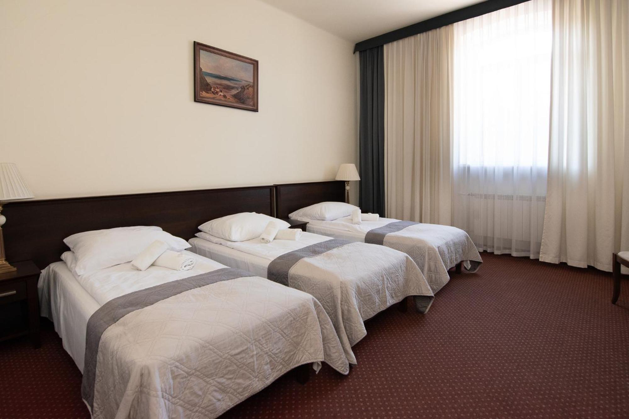 Bed and Breakfast Savoy Spała Exteriér fotografie